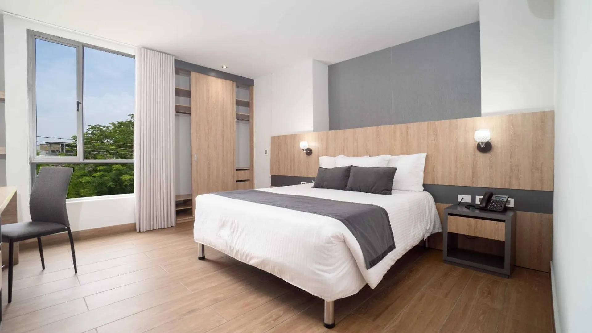 ****  Hotel Plaza Del Lili Cali Colombia