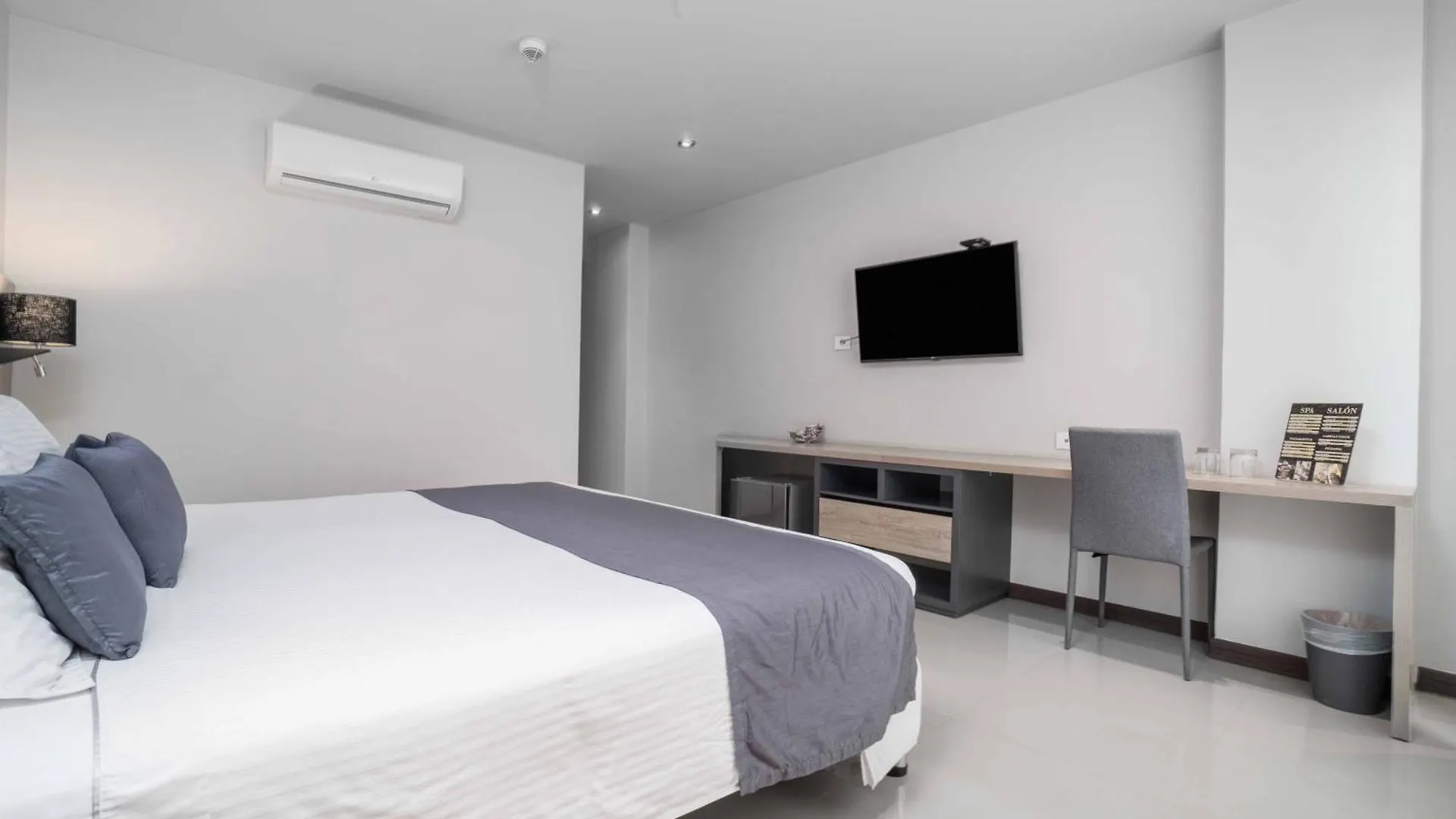 Hotel Plaza Del Lili Cali